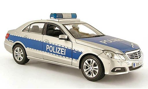 Mercedes Classe E Base 1/18 Maisto limousine (w 212) police (d) 2009 modellautos