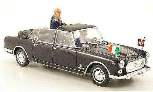 Lancia Flaminia Presidenziale 1/43 Starline G.Napolitano 2009 modellautos