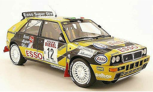 Lancia Delta HF Integrale Evoluzione II 1/18 Kyosho evo 2 no.12 rallye san remo 1993 g.b.pianezzola / l.roggia modellautos