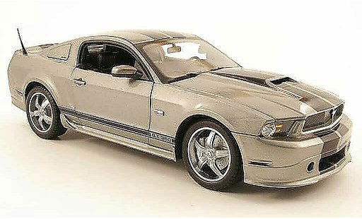 Shelby GT 350 2011 1/18 Shelby Collectibles grau/schwarz modellautos