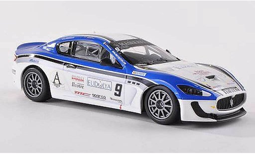 Maserati Gran Turismo GT4 1/18 Minichamps MC No.9 Trofeo MC 2010 Moncada/Petrini modellautos