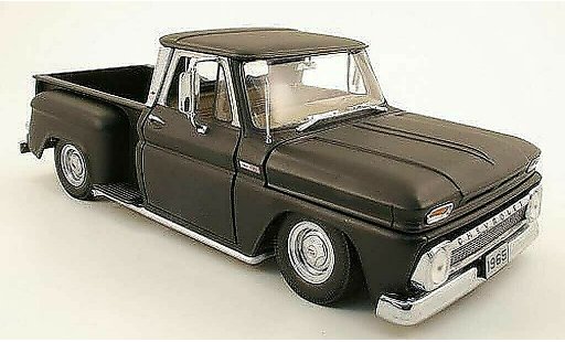 Chevrolet C-10 lowrider 1/18 Sun Star pick up stepside mattschwarz 1965 modellautos