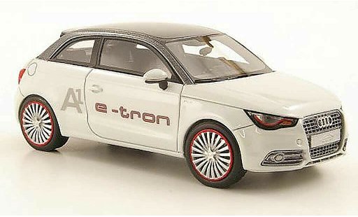 Audi A1 e-tron 1/43 Look Smart weiss/grau 2011 modellautos