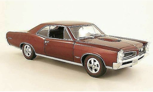 Pontiac GTO 1966 1/18 Highway 61 rot modellautos