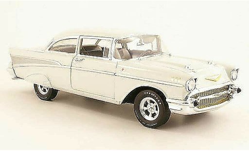 Chevrolet Bel Air Coupe 1/18 Highway 61 1957 weiss modellautos