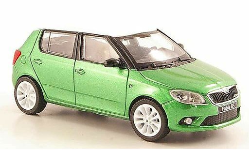 Skoda Fabia II 1/43 Abrex gr&Atilde;&frac14;n mit weissem Dach und Felgen 2010 modellautos