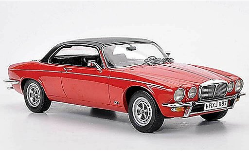 Daimler Double Six Coupe 1/18 Neo rot/schwarz 1974 modellautos