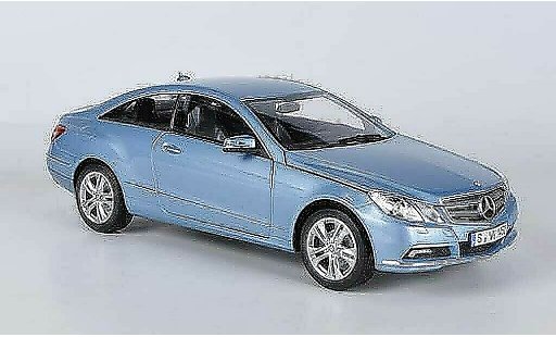 Mercedes 500 Coupe 1/18 Norev blau 2009 modellautos