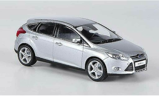 Ford Focus Berline 1/43 Minichamps MK III grau 2011 modellautos