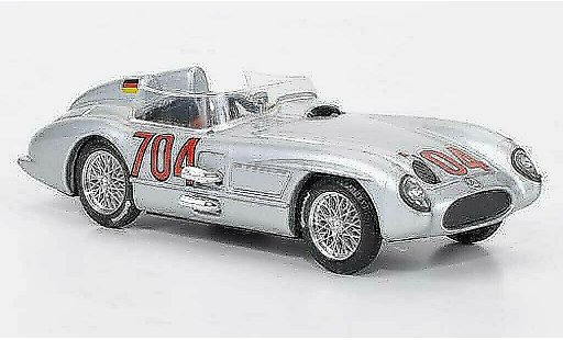 Mercedes 300 Base 1/43 Brumm No.704 Hans Herrmann 1955 modellautos