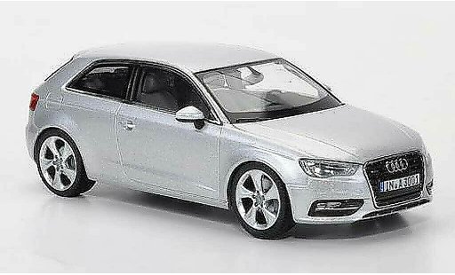 Audi A3 berline 1/43 Schuco grau 2012 modellautos