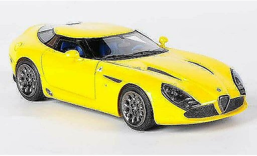 Alfa Romeo Giulia TZ3 Stradale 1/43 Look Smart gelb modellautos