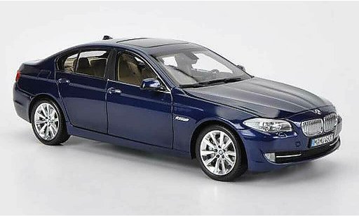 Bmw 550 F10 1/18 Welly 5er blau interieur beige modellautos