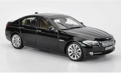 Bmw 535 berline 1/18 Welly F10 d schwarz modellautos