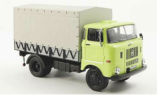 IFA W50L Base 1/43 IST Models gr&Atilde;&frac14;n 1965 modellautos