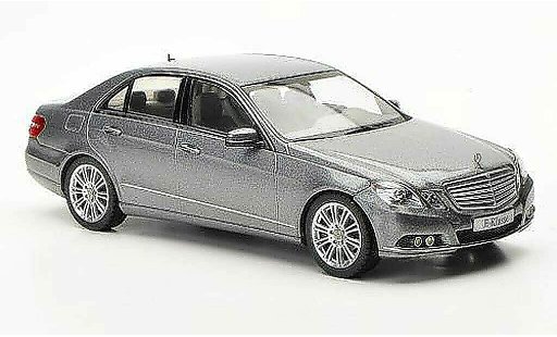 Mercedes Classe E Base 1/43 Schuco (W212) grau Avantgarde 2009 modellautos