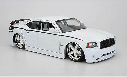 Dodge Charger 2006 1/18 Jada Toys SRT8 weiss modellautos
