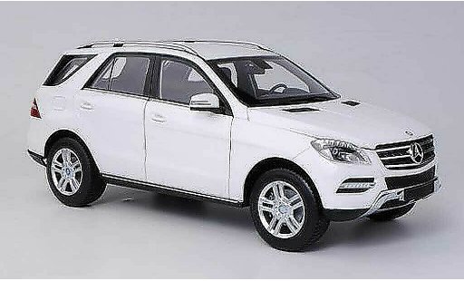 Mercedes Classe M Base 1/18 Minichamps (W166) weiss 2011 modellautos