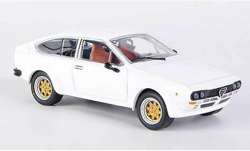 Alfa Romeo Alfetta gtv 2.0 1/43 M4 V Alfetta 2000 weiss 1976 modellautos