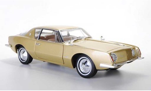 Studebaker Avanti Base 1/18 Signature beige 1963 modellautos