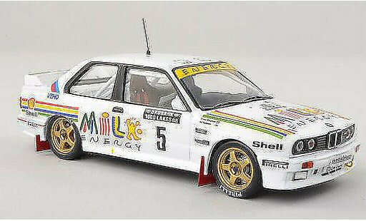 Bmw M3 course 1/43 IXO E30 No.5 Milk Energy Rally 1000 Lakes 1988 A.Vantanen/B.Berglund modellautos