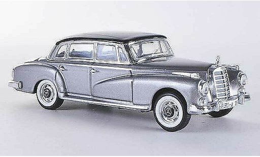 Mercedes Adenauer Base 1/43 Rio grau 1951 modellautos