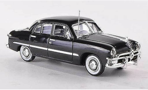 Ford Custom Sedan 1/43 American Heritage Models 4-Door schwarz modellautos