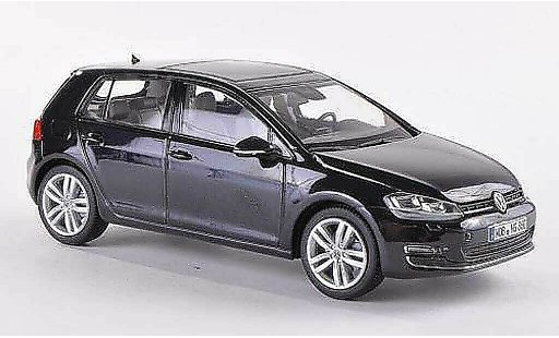Volkswagen Golf Base 1/43 Herpa schwarz 5-Turer 2013 modellautos