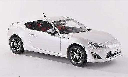 Toyota 86 2012 1/18 Century Dragon GT weiss modellautos