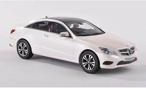 Mercedes Classe E Coupe 1/43 Kyosho weiss 2013 modellautos