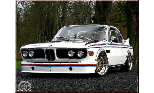 Bmw 3.0 CSL 1/18 Autoart weiss kit deco l modellautos