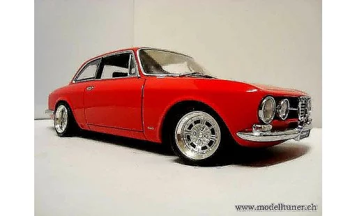 Alfa Romeo 1750 gtv 1/18 Autoart 1967 rot jantes alu 13 pouces modellautos