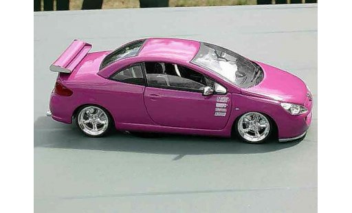 Peugeot 307 CC 1/18 Solido fushia fun modellautos