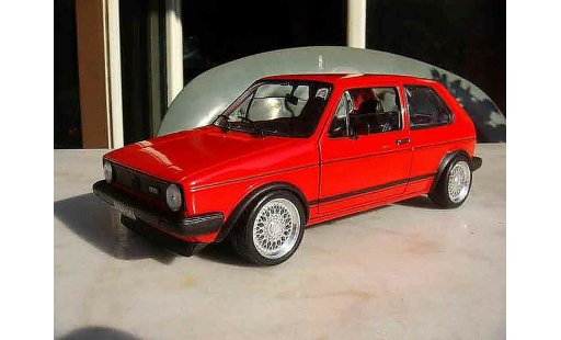 Volkswagen Golf GTI 1/18 Solido rouge jantes bbs modellautos