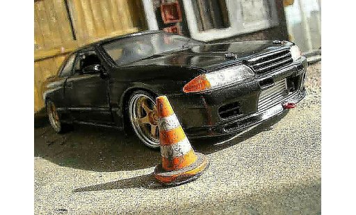 Nissan Skyline R32 1/18 Kyosho gtr tuning modellautos