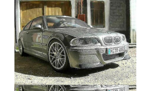 Bmw M3 CSL 1/18 Autoart E46 modellautos