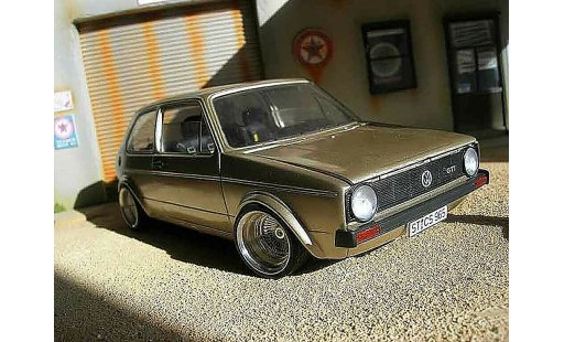 Volkswagen Golf GTI 1/18 Solido 1 german look swap moteur audi tt jantes bords larges modellautos