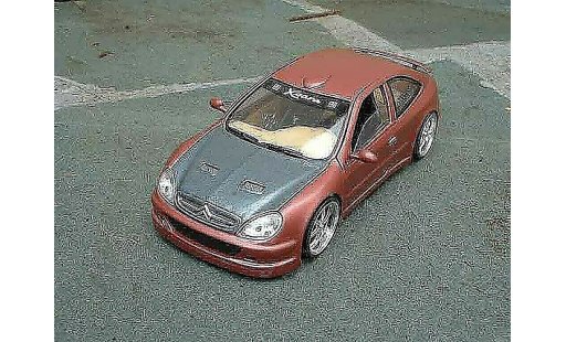 Citroen Xsara tuning 1/18 Solido tuned up modellautos