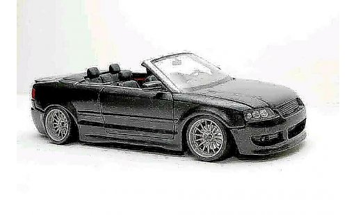 Audi A4 cabriolet 1/18 Welly v6 3l german look schwarz modellautos