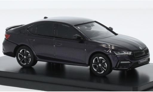 Modellautos Skoda Octavia 1/43 Abrex IV RS metallise violett 2020 Skoda Octavia 1/43 Abrex IV RS metallise violett 2020 modellautos