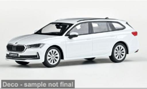 Modellautos Skoda Superb 1/43 Abrex IV weiss 2023 1:43 Skoda Superb 1/43 Abrex IV weiss 2023 1:43 modellautos