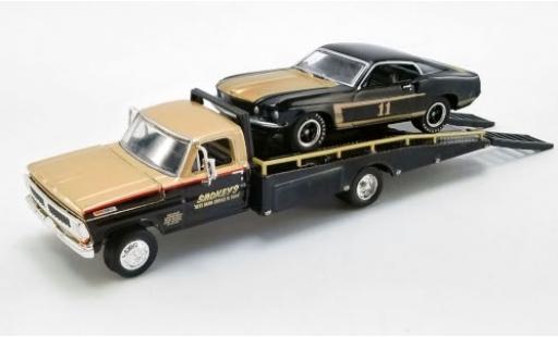 Ford Mustang 1/64 ACME Boss 302 No.11 Smokeys Trans-Am 1969 avec 1970 F-350 Ramp Truck S.Yunick modellautos