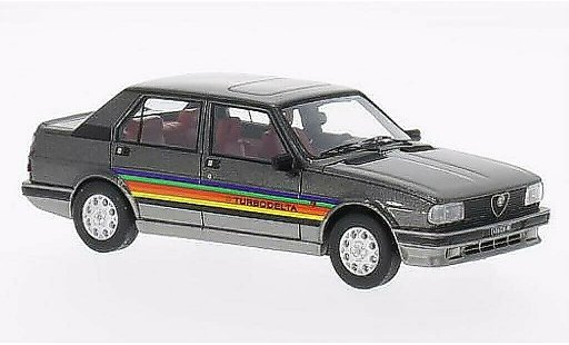 Alfa Romeo Alfetta gtv 2.0 turbodelta 1/43 Neo grau 1980 modellautos