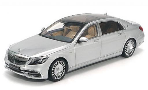 Modellautos Mercedes CLA 1/43 Almost Real Maybach Classe S silber 2019 Mercedes CLA 1/43 Almost Real Maybach Classe S silber 2019 modellautos