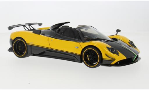 Modellautos Pagani Zonda 1/18 Almost Real cinque gelb/schwarz 2009 1:18 Pagani Zonda 1/18 Almost Real cinque gelb/schwarz 2009 1:18 modellautos