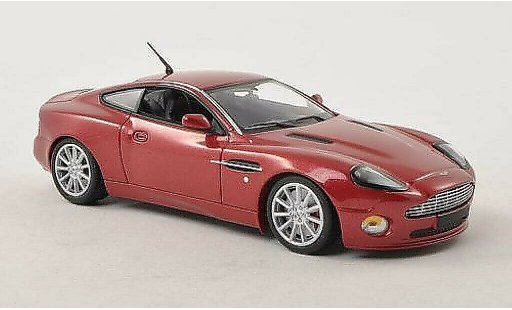 Aston Martin Vanquish s 1/43 Minichamps rot mit Figur 2004 modellautos