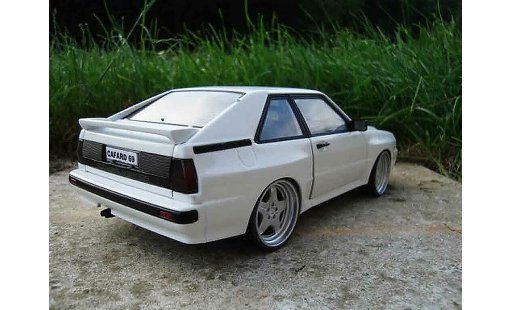 Audi Sport Quattro coupe 1/18 Autoart weiss jantes amg en 17 pouces entierement en alu modellautos