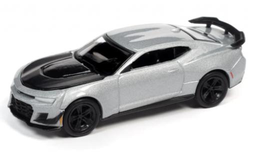 Chevrolet Camaro 1/64 Auto World ZL1 1LE d 2019 modellautos