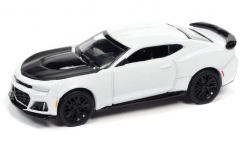 Chevrolet Camaro 1/64 Auto World ZL1 blanche/noire 2019 modellautos