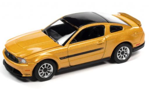 Modellautos Ford Mustang 1/64 Auto World GT/CS metallise gelb 2012 Ford Mustang 1/64 Auto World GT/CS metallise gelb 2012 modellautos